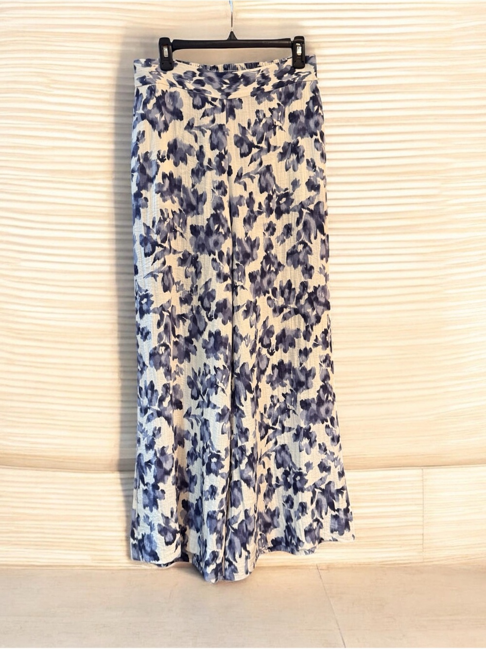 Vince Camuto wide leg floral pants